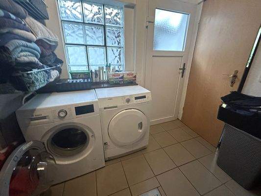 Wasch- und Bügelraum