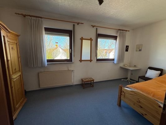 2. Zimmer OG