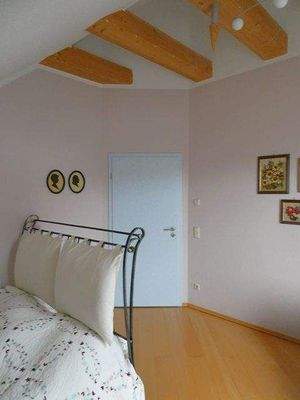 DG: 3-Zimmer (inkl. offener Küche) 