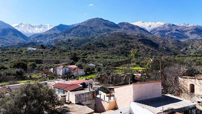 Renoviertes traditionelles Haus mit atemberaubendem Blick auf die Weißen Berge