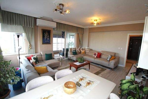 Sea View 3 Bedroom Apartment in Central Antalya Lara