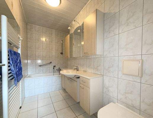 Badezimmer im Erdgeschoss