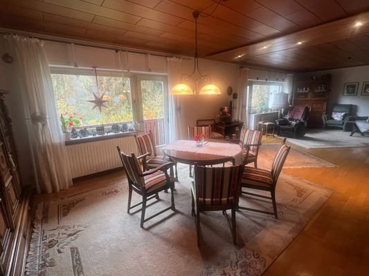 Wohn- und Esszimmer EG