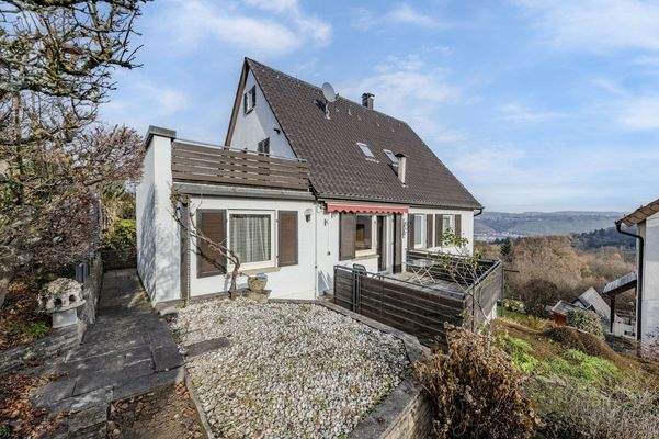 Haus in Aussichtslage