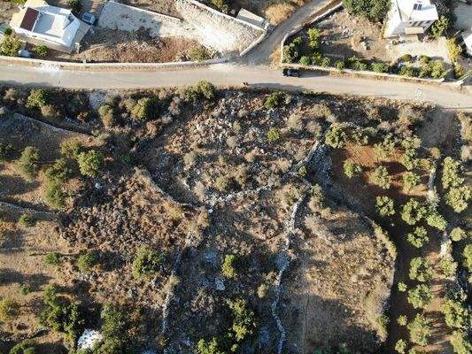 Kreta, Gavalochori: Panoramagrundstück mit Meer- und Bergblick zu verkaufen