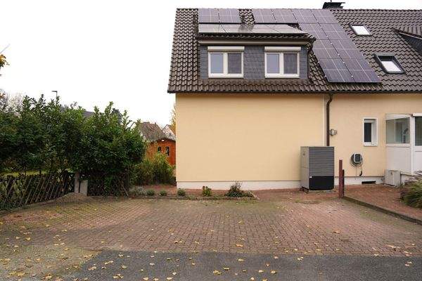 4 Stellplätze mit Wall-Box