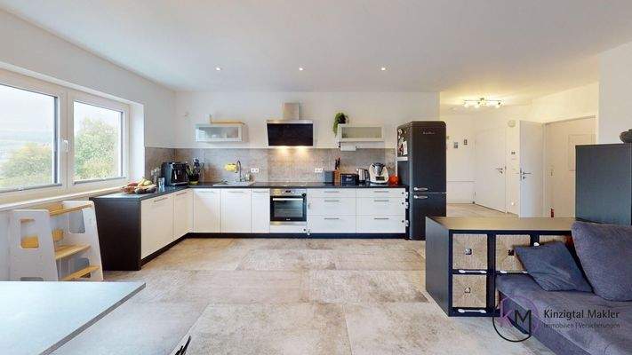 .. Einbauküche mit E-Geräte