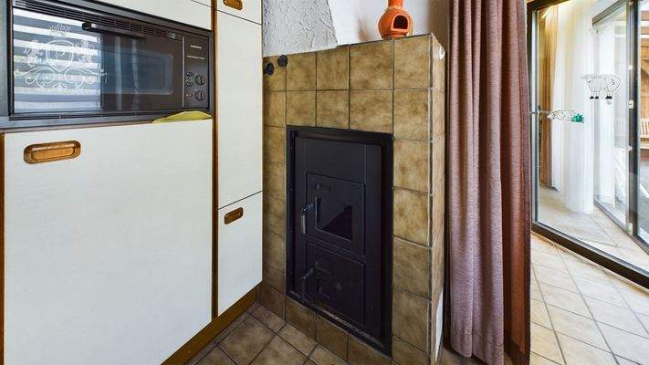 CAM01984G0-PR0439-STILL008