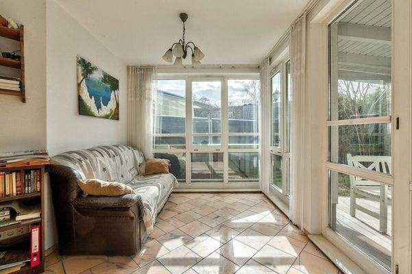 Wohnbereich mit Blick ins Grüne