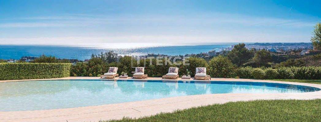 Sea View Apartments in a Luxury Project in Fuengirola