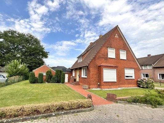 Straßenfront Bild 2