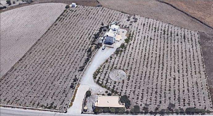 Sicht auf Gesamtgrundstück