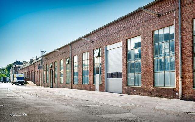 a5-lagerhalle-hilden-ellerstrasse-aussen-druck