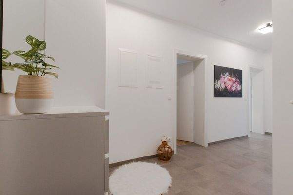 2 ETW Mauthausener Str. Enns Flur 2