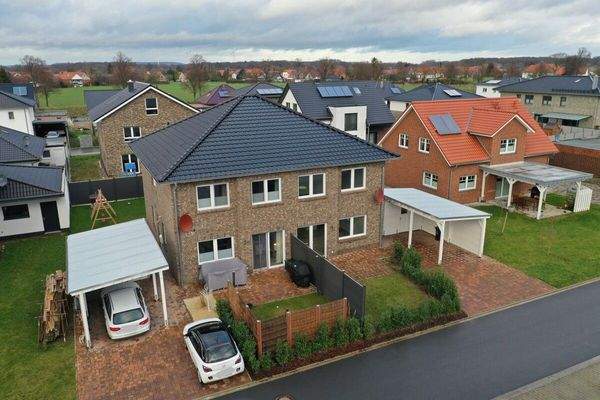 Ansicht vorne/ linke Seite