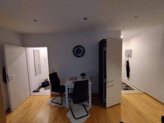 Durchgang zur Küche und Diele.JPG