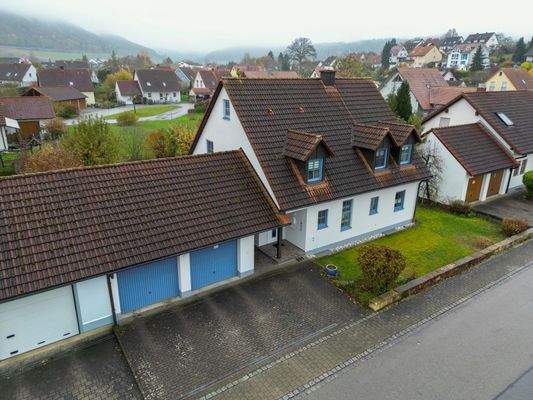 Straßenansicht Drohne.jpeg