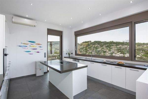 Kreta, Kokkino Chorio: Traumvilla mit makelloser Aussicht mit einer privaten Bucht zu verkaufen