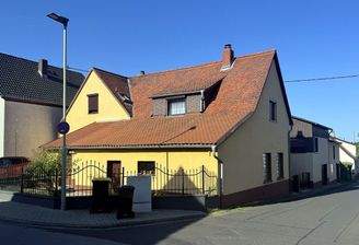 Straßenansicht