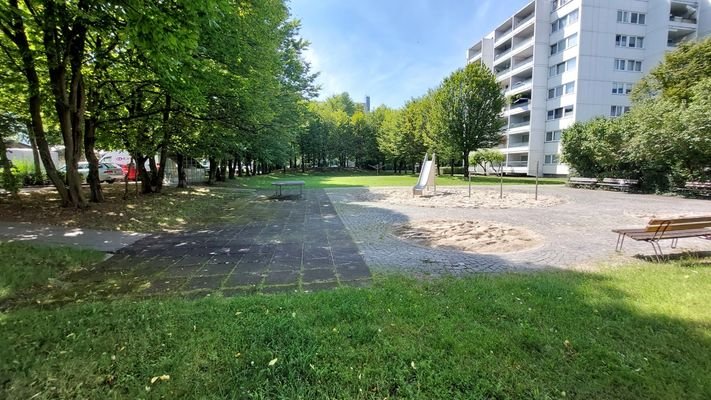 Spielplatz nebenan