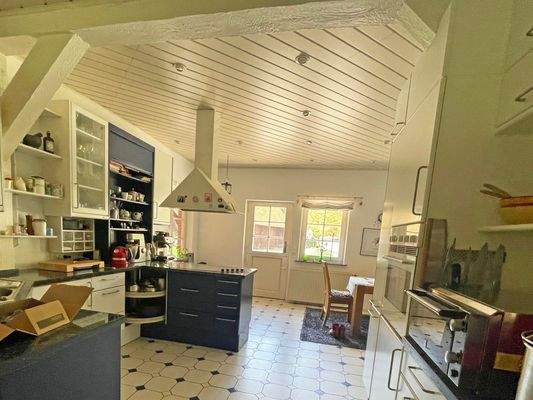 Wohnküche mit Außenzugang