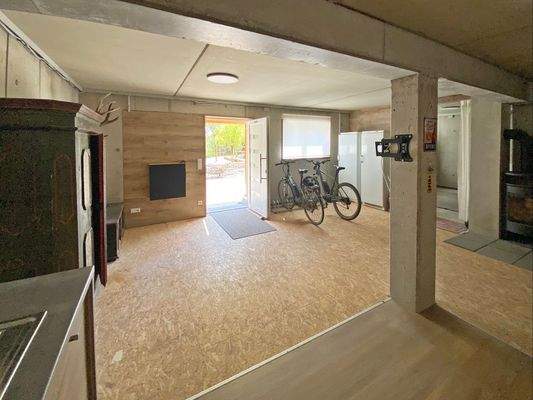 35-Hobbyraum mit Küche.JPG