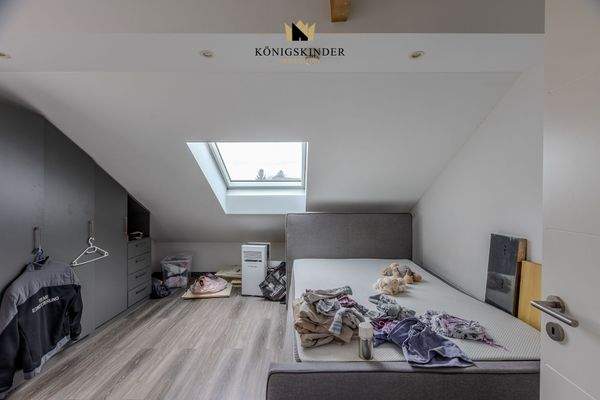 Kinder- oder Arbeitszimmer (Wohneinheit 2)