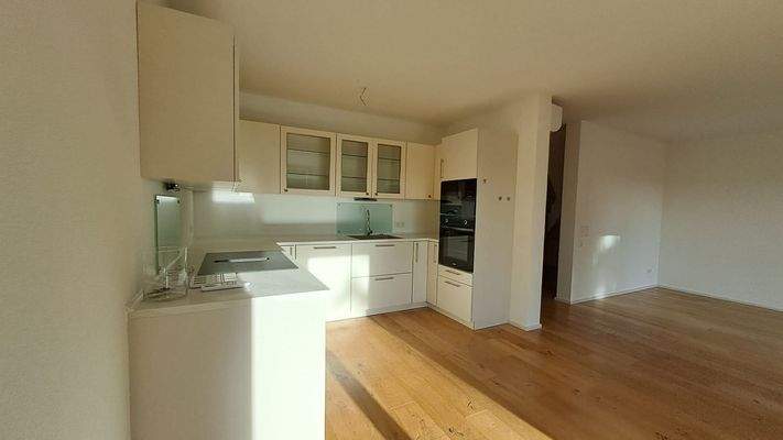 WhatsApp Image 2025-12-18 at 13.59.48 (2)