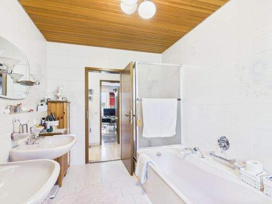 EG - Badezimmer 3.jpg