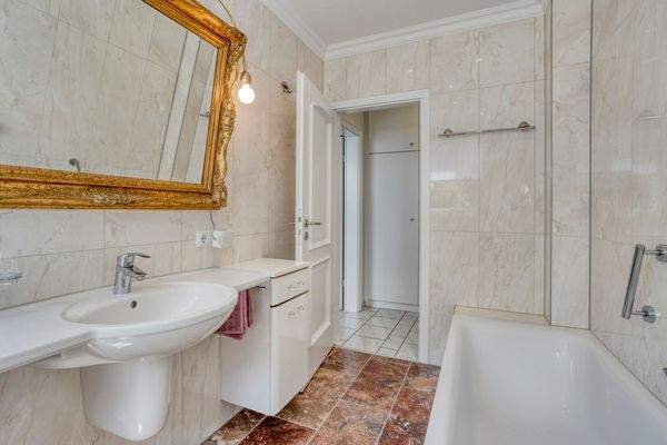 Badezimmer - Erdgeschoss