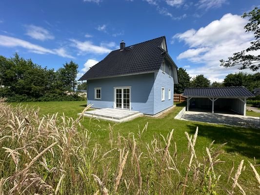 Einfamilienhaus mit Doppelcarport