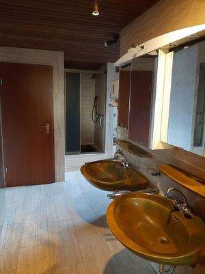 Bad in Hauptwohnung