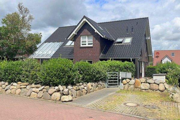 Stilvolles Architekten-Zweifamilienhaus 