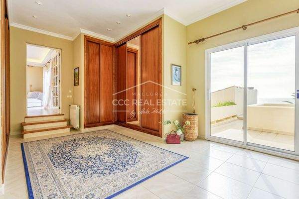 ...mit Zugang zum...