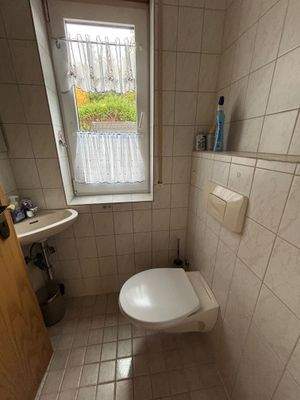 Teilansicht vom Gäste WC.jpeg