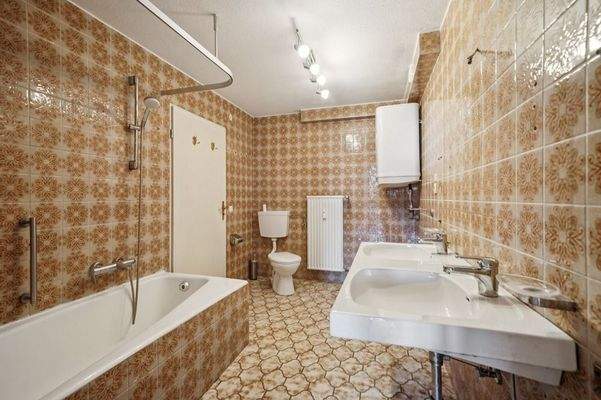 backbone_590284-A_005_WEB