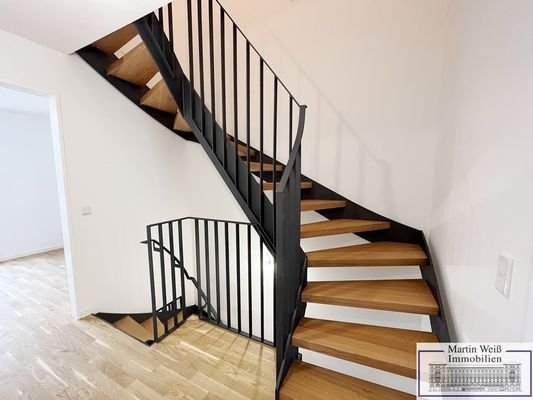 Treppe zum OG