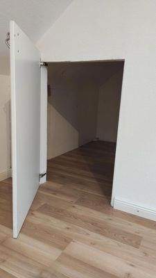 Stauraum im Dachboden