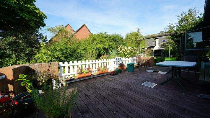 Terrasse mittlere Etage