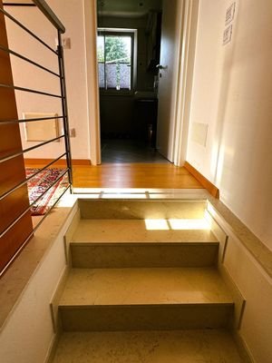 Treppe ins 1.OG