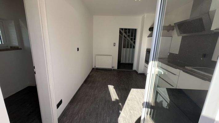 Küche mit Speisekammer