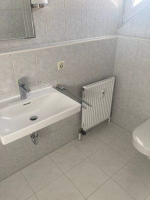 BD53178C-F94F-44B3-8E50-E41541541730