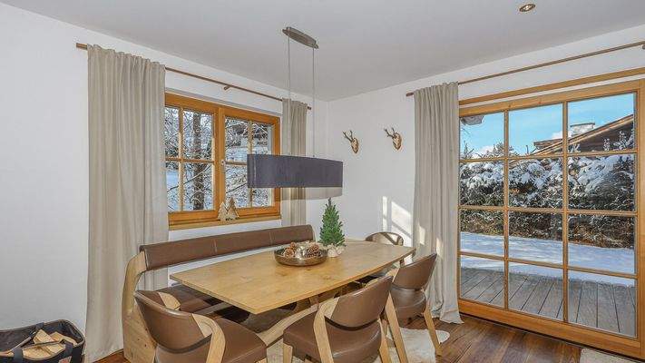 KITZIMMO-Exklusive Gartenwohnung in Top-Ruhelage auf der Bichlalm - Immobilien Kitzbühel.