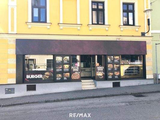 Lokal am Anfang vom Ortszentrum