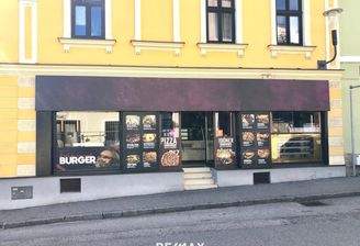 Lokal am Anfang vom Ortszentrum