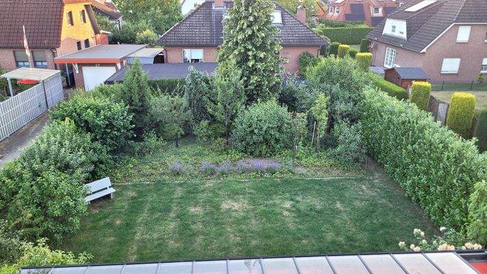 Ansicht Garten mit Gemüsebeet