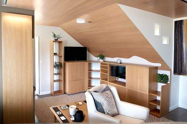 Wohnzimmer OG KI aufbereitet