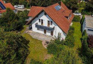 Rückansicht – Zugang zum großen Garten