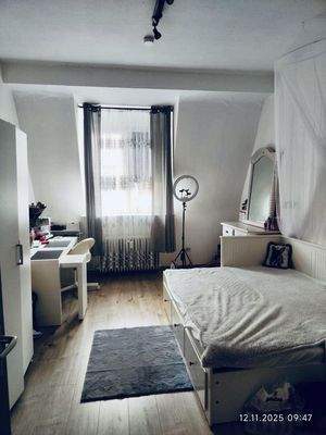 Schlafzimmer / Küche 