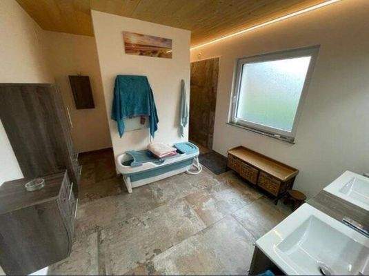 dd1b48e6-f222-4238-8bd9-9909af020711